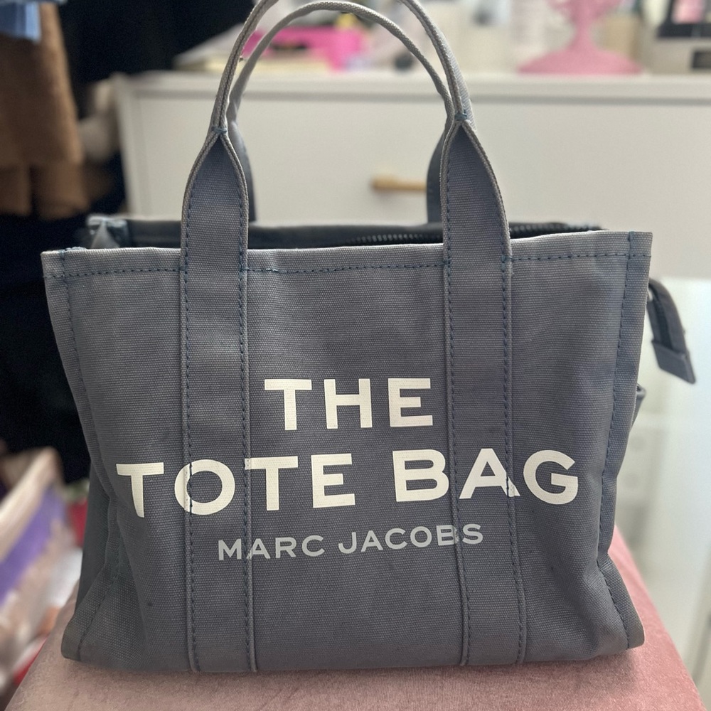Marc Jacobs Canvas Tote Bag in Slate Gray with White Logo